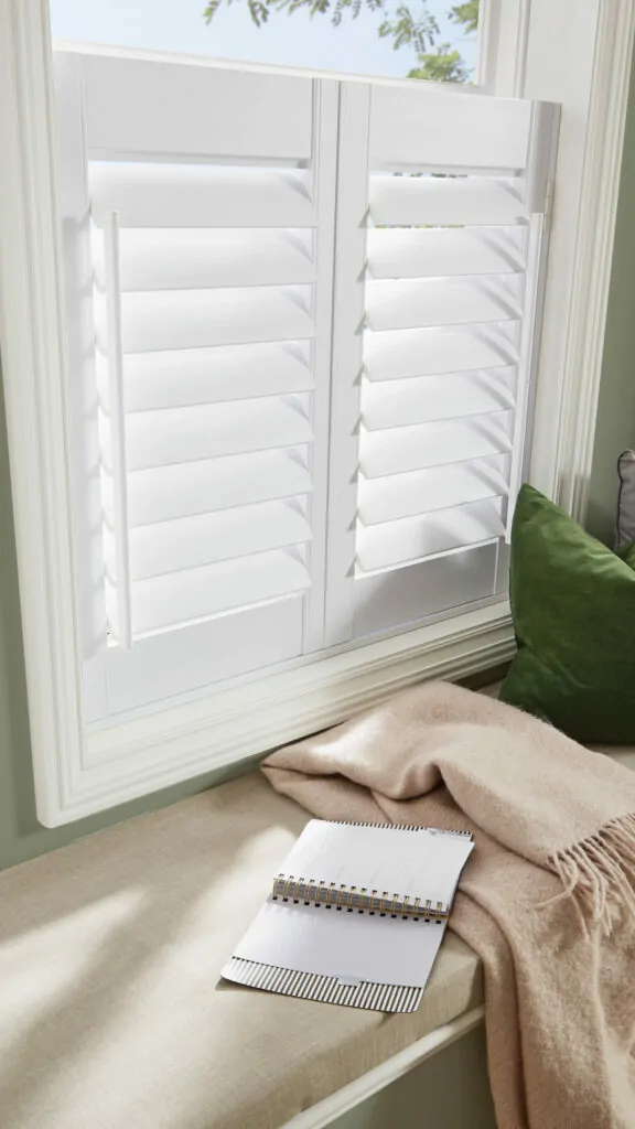 SHUTTERS23